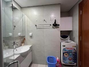 Mai-homestay 1 Bed Royal City. Apartment in Hanoi