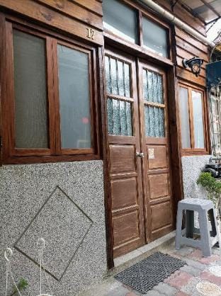 A 1950s townhouse in city center Vacation rental in Kaohsiung