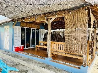 Enjoy Sunset view at 2BR Private Resort,Beachfront Vacation rental in Central Luzon