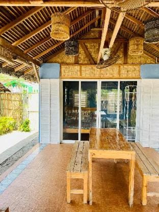 Enjoy Sunset view at 2BR Private Resort,Beachfront Vacation rental in Central Luzon