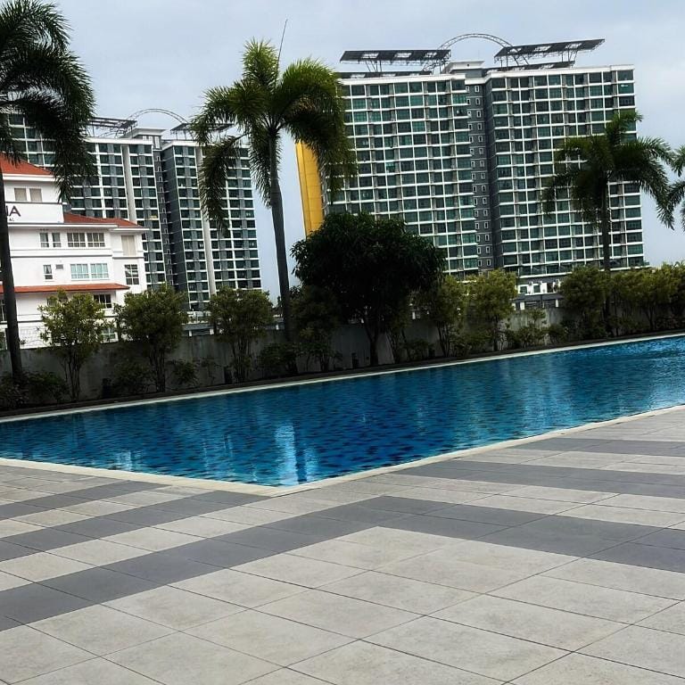 Large 2BR Near to Avisena, PKNS,SACC Mall,UitmSek7 Apartment in Selangor, Malaysia