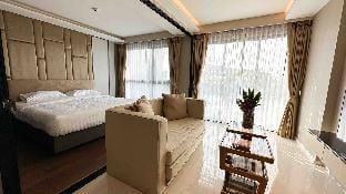 Apartment with infinity pools/ Surin beach B102  Vacation rental in Choeng Thale