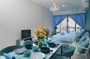 OceanBlue: Gurney Seaview F&B zone Coastal Beach Apartment in Tanjung Bungah