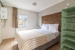 Chic Apartment in Balat, Fatih with Balcony Vacation rental in Istanbul