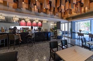 Superior Double Room - Luna Hotel Ha Long Apartment in Laos