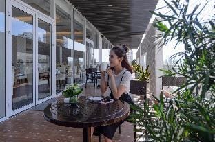 Superior Double Room - Luna Hotel Ha Long Apartment in Laos