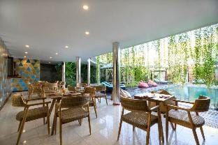 Beautiful deluxe with Garden View #P5 Apartment in Sukawati
