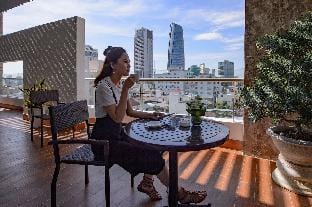 VIP Room - Luna Hotel Ha Long Apartment in Laos