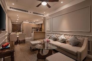 Modern 2BR Beach Condo | Rooftop Pool, Sauna & Gym Vacation rental in Da Nang