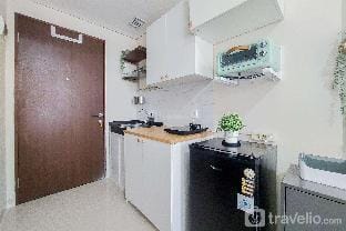 Simply Living Studio Transpark Bintaro By Travelio Apartment in Jakarta