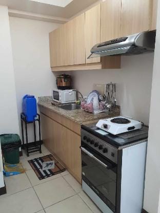 Ace of Hearts 2BR Celandine near MCU/ Ayala Mall Vacation rental in Quezon City