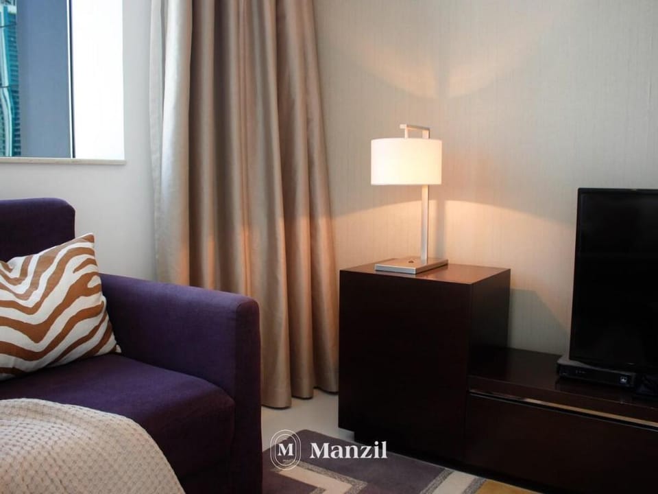 Bed Luxury Apt near Dubai Canal, Downtown Apartment in Dubai