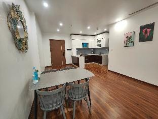 AnstayJSC Three BRs  View Park Korea  Hà Nội. Vacation rental in Laos