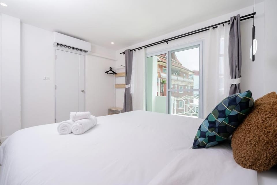 Winks house  Patong  Bangla Phuket  Vacation rental in Patong