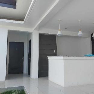 WFH Staycation w/ Fiber Internet near Snow World Apartment in Central Visayas
