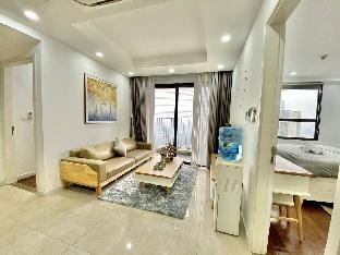 Happy 2 Bedrooms 1 wc Vinhomes Dcapital Apartment in Laos