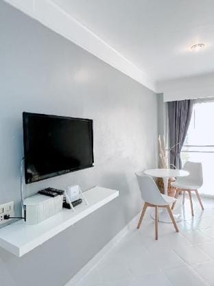 Sea Sand Sun Condominiums Apartment in Chon Buri Changwat