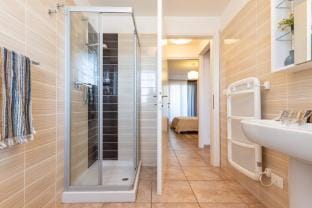 Recently built row house with huge swimming pool no160 - By Beahost Rentals Apartment in Bibione