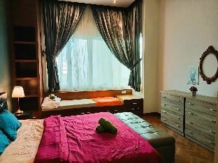 Straits Quay Marina Suites 501 @AuroraHomes Vacation rental in Penang
