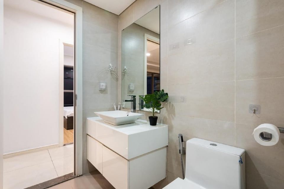 MILLENNIUM 3Bedrooms - Free pool  Vacation rental in Ho Chi Minh City