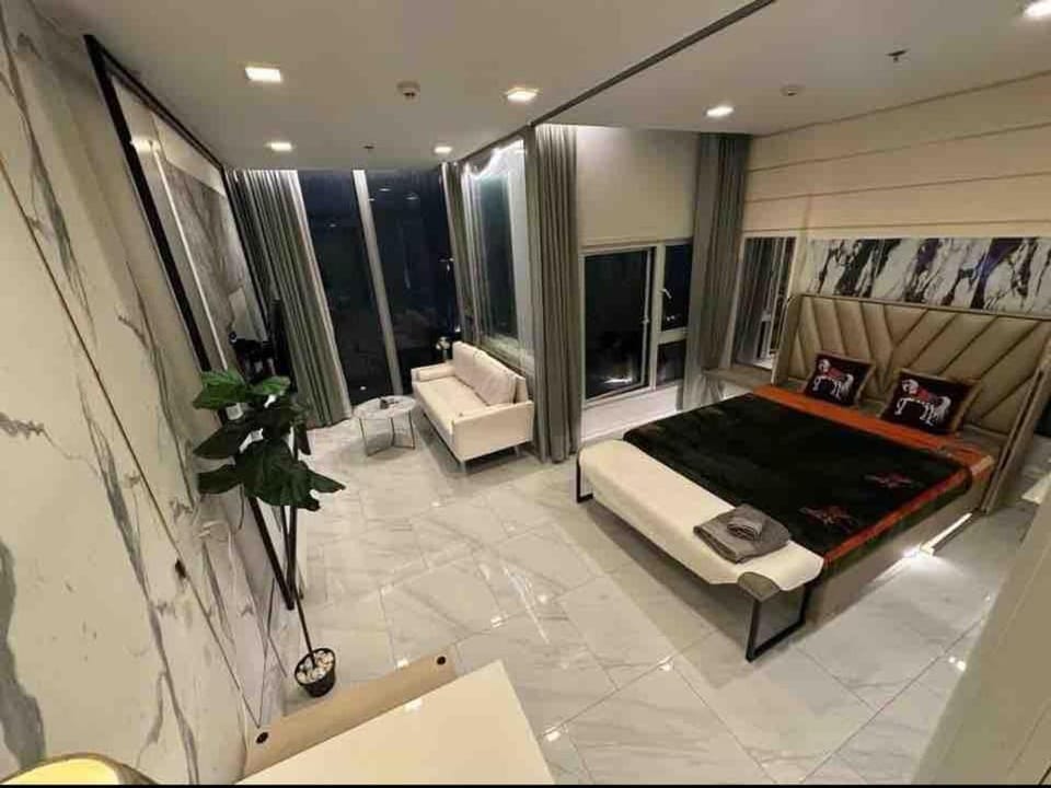 Hyde Sukhumvit 11 Apartment in Bangkok