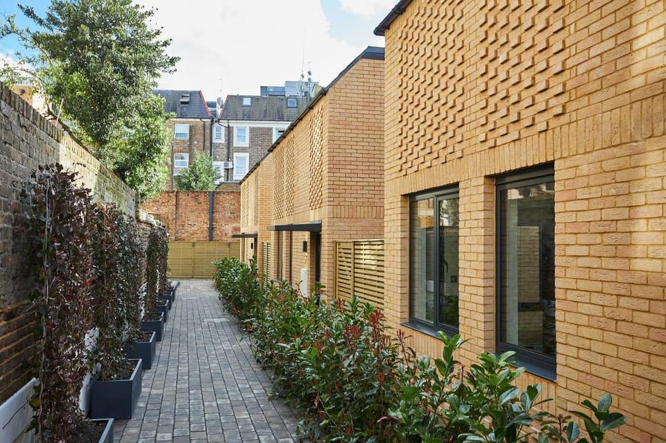 Hammersmith Mews by Viridian Apartments Apartment in London