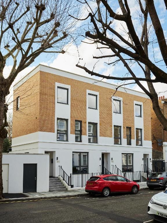 Hammersmith Mews by Viridian Apartments Apartment in London