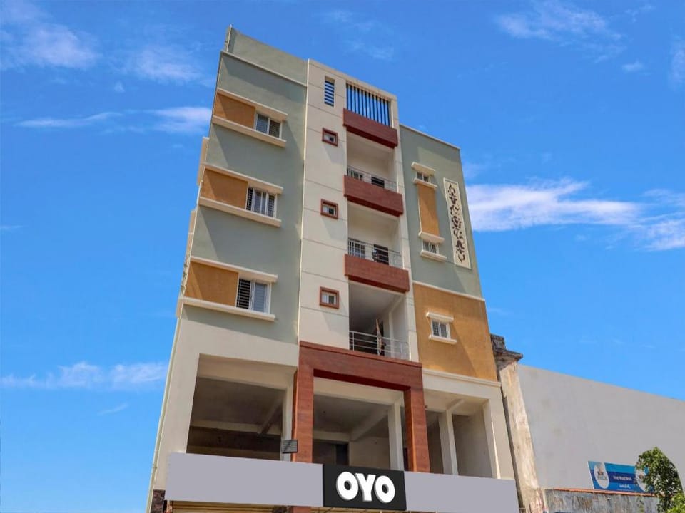 Super Collection O RBS NFC Road Hotel in Secunderabad