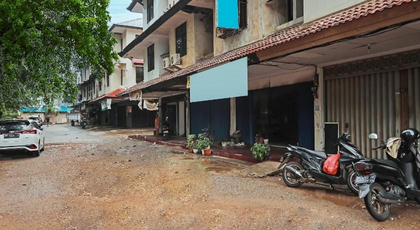 SPOT ON 92569 Anto Homestay SyariahNearPelabuhan Feri Harbor Bay Hotel in Riau Islands, Indonesia