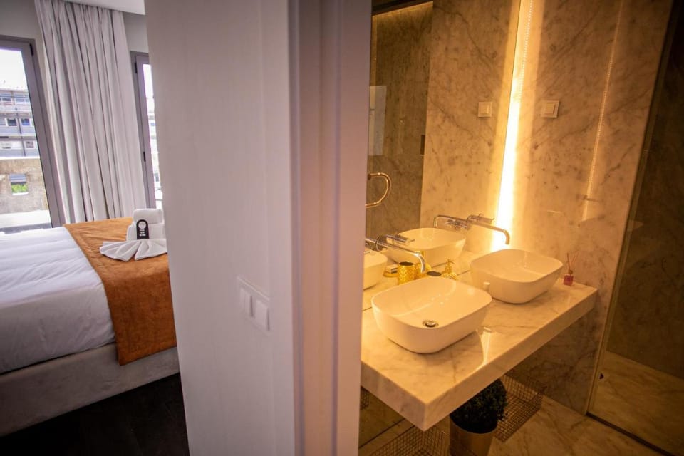 262 Boutique Aliados Bed and Breakfast in Porto