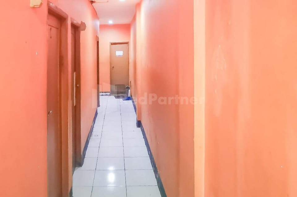 Tangki Residence 2 RedPartner Hotel in Jakarta