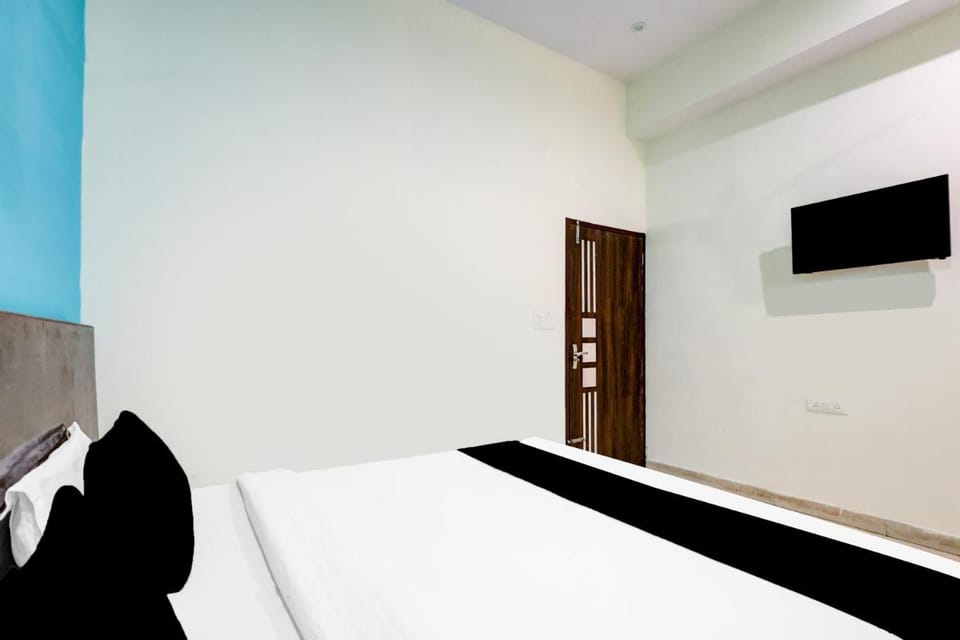 Hotel O The Star Guest House Hotel in Haryana