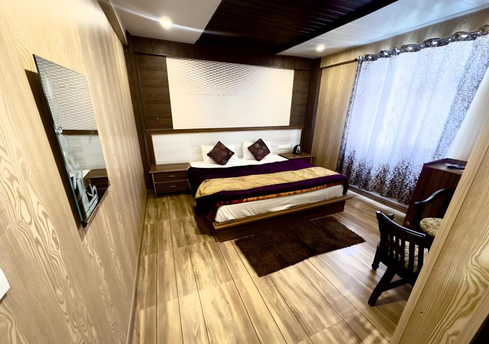 Laxmi Divine Badrinath Hotel in Uttarakhand