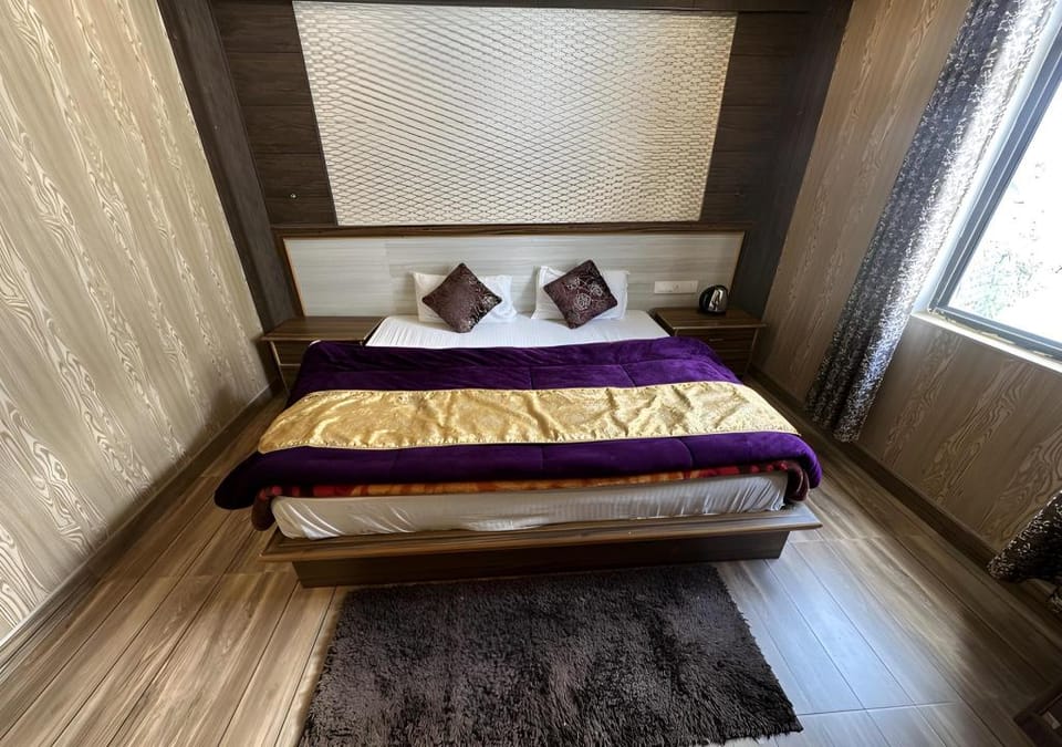 Laxmi Divine Badrinath Hotel in Uttarakhand
