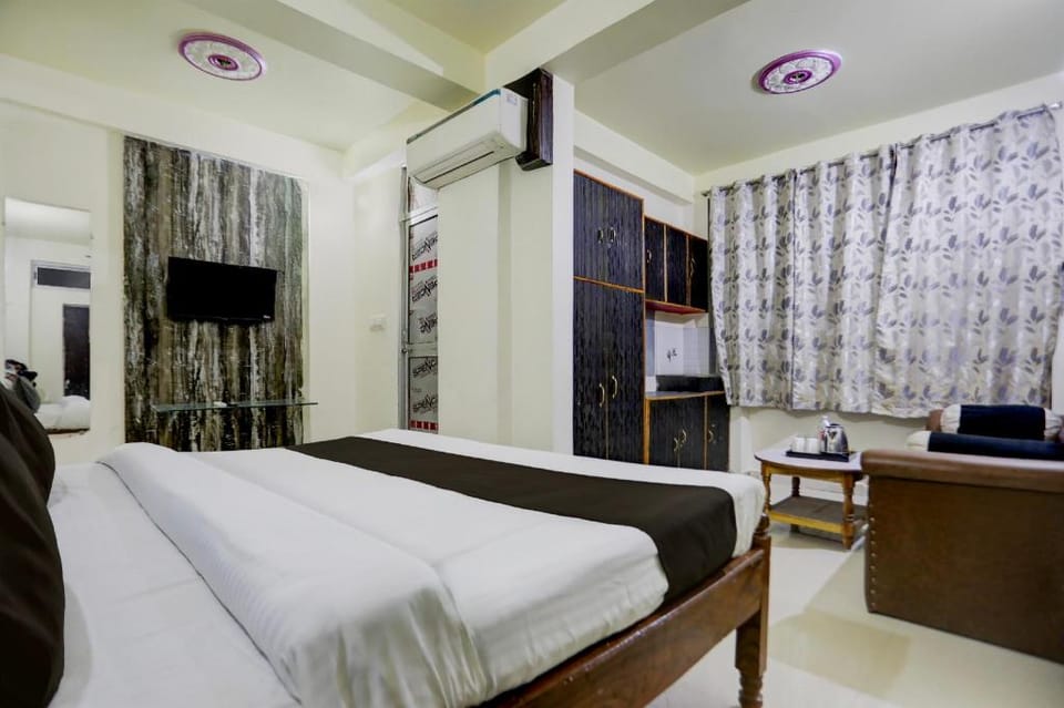 Super Hotel O Hanuman Nagar Kankarbagh Formerly Home Town Hotel in India