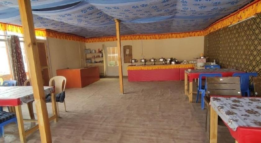 Soma Retreat Cottage, Pangong Lake Hotel in India