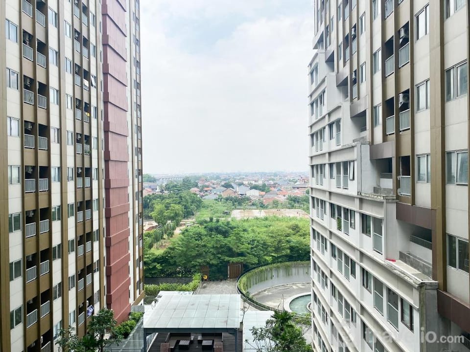 Homey Studio at LRT City Jatibening By Travelio Apartment in Jakarta