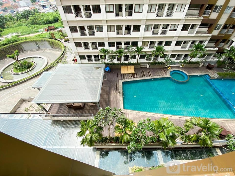 Simply Look Studio LRT City Jatibening By Travelio Apartment in Jakarta