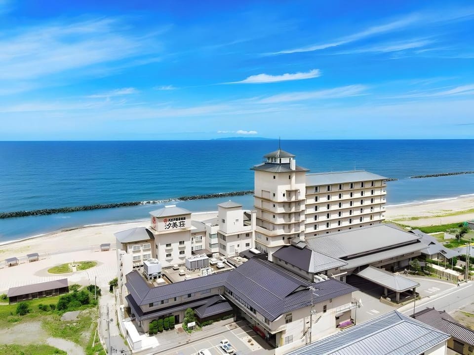 Ooedo Onsen Monogatari Premium Shiomiso Ryokan in Japan