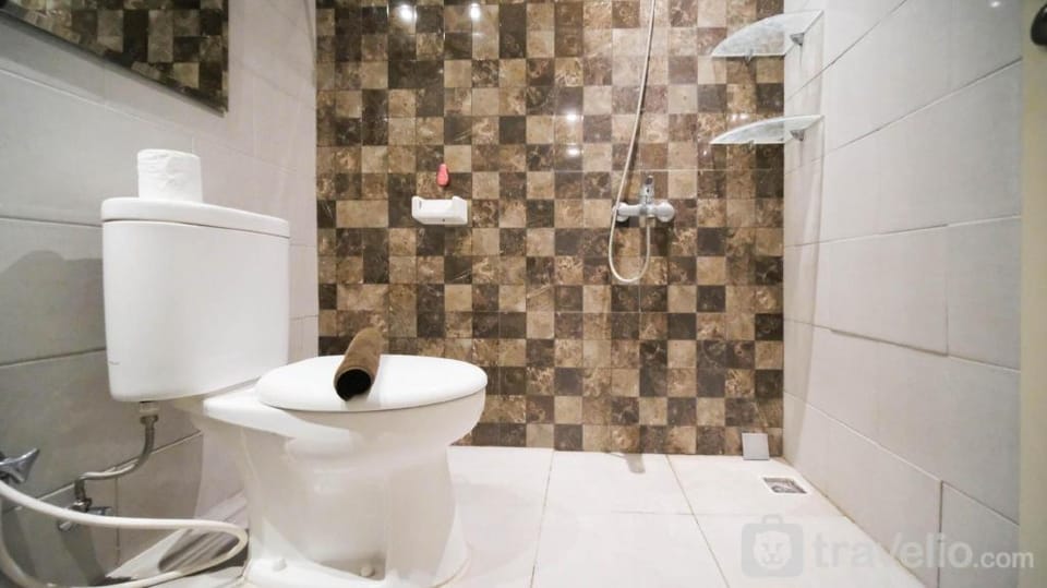 Simple 2BR Anderson Supermall Mansion By Travelio Apartment in Surabaya