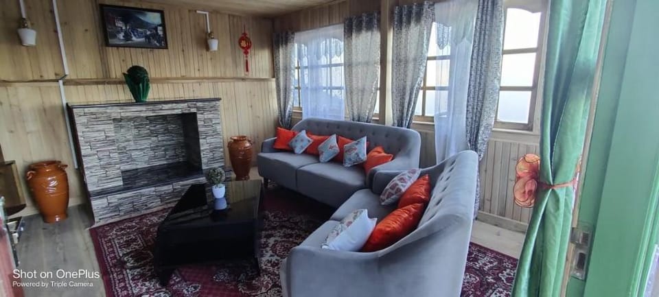 Sumnima Homestays Experience Regency at Home Apartment in Darjeeling