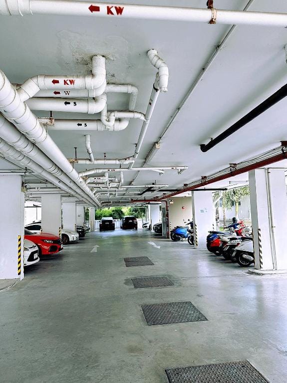 Forward Plus Apartment in Chon Buri Changwat