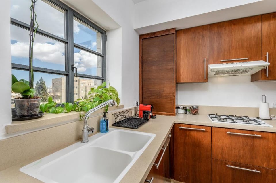 Full Option 3BR next King David Apartment in Jerusalem