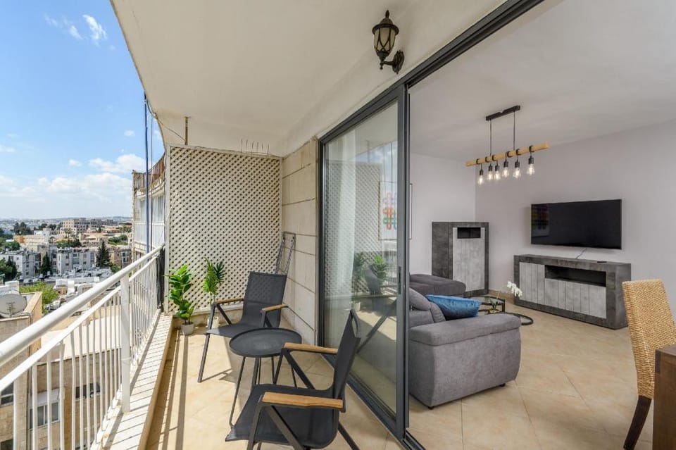 Full Option 3BR next King David Apartment in Jerusalem