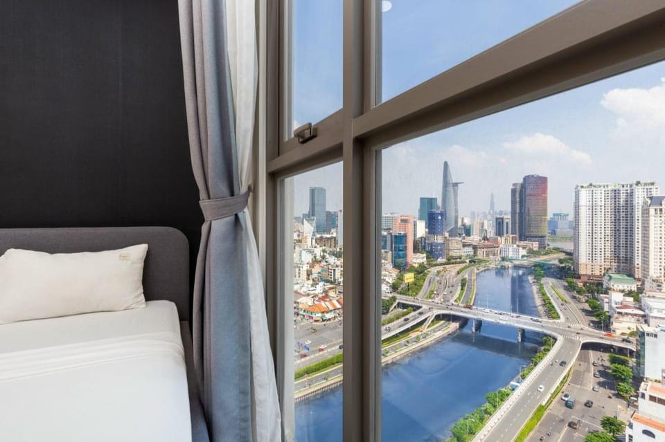 Quận 4 căn hộ 3Phòng ngủ 2 Toilet, có ban công Apartment in Ho Chi Minh City