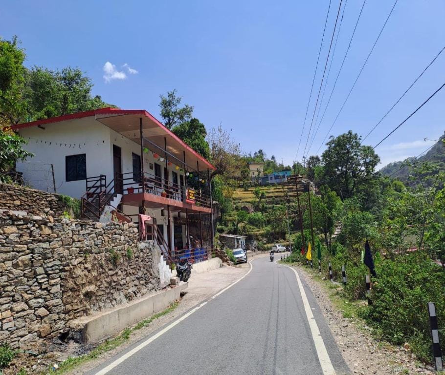 Kedar Chaukhamba Homestay Vacation rental in Uttarakhand