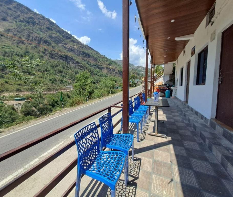 Kedar Chaukhamba Homestay Vacation rental in Uttarakhand