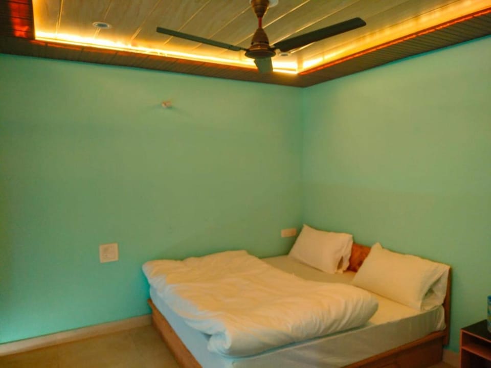 Shree Neelkanth Resort  Apartment in Uttarakhand