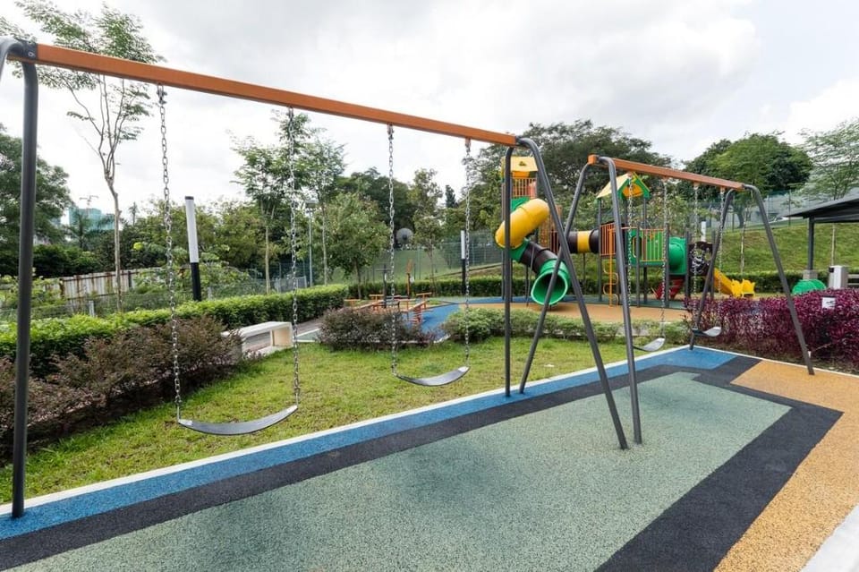 Insta-grammable Paraiso PavilionBukitJalil7pax Apartment in Federal Territory of Kuala Lumpur