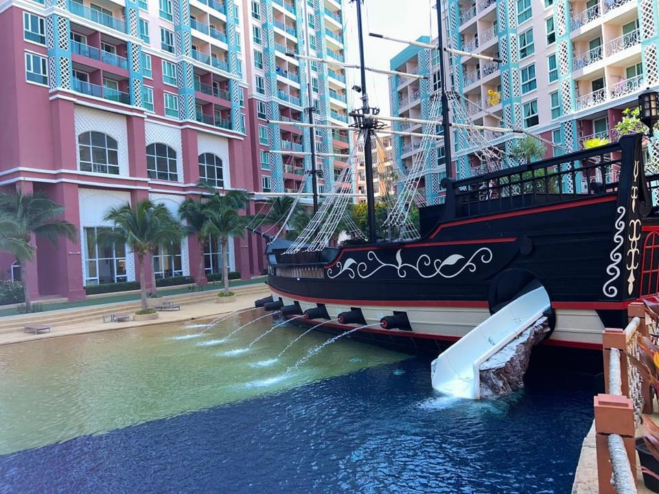 Grande Caribbean Condo Resort - One Bedroom by Bee Apartment in Pattaya City